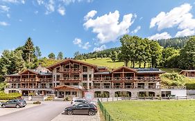 Avenida Mountain Lodges Saalbach Incl Joker Card